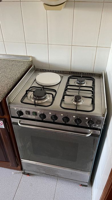 Vende-se Cozinha Usada