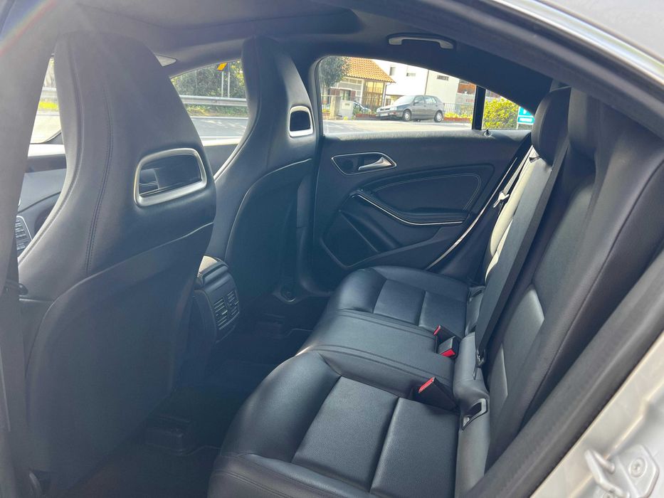 Mercedes-Benz CLA 220 CDI