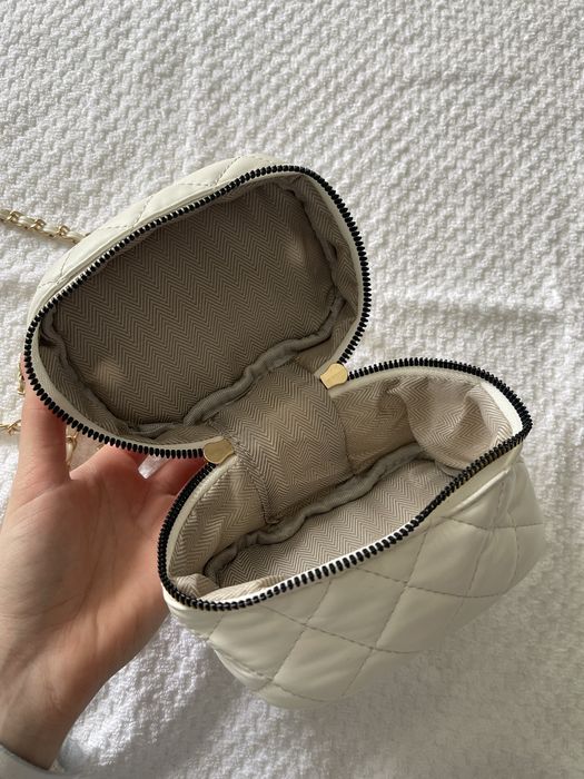 Сумочка в стилі Vanity bag