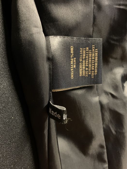 Жіночий замшевий плащ. Італія.