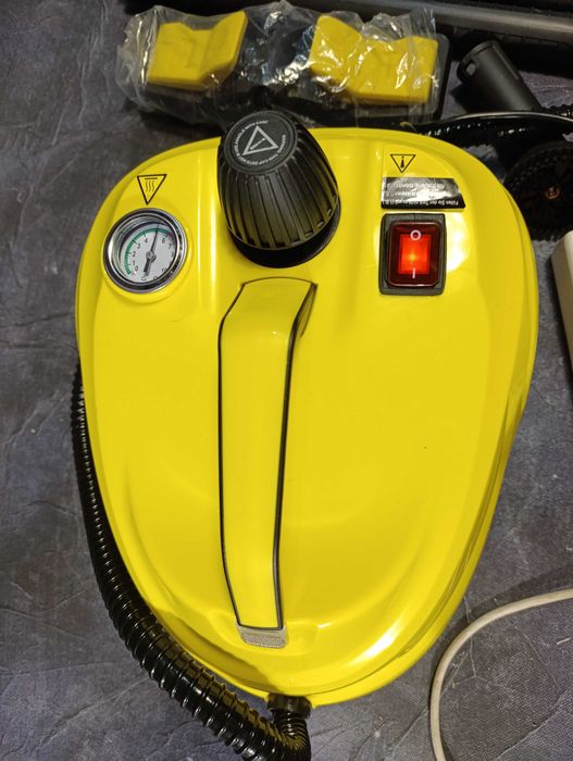 Myjka parowa Costway 2000W – 13 akcesoriów - 160°C - 5 BAR