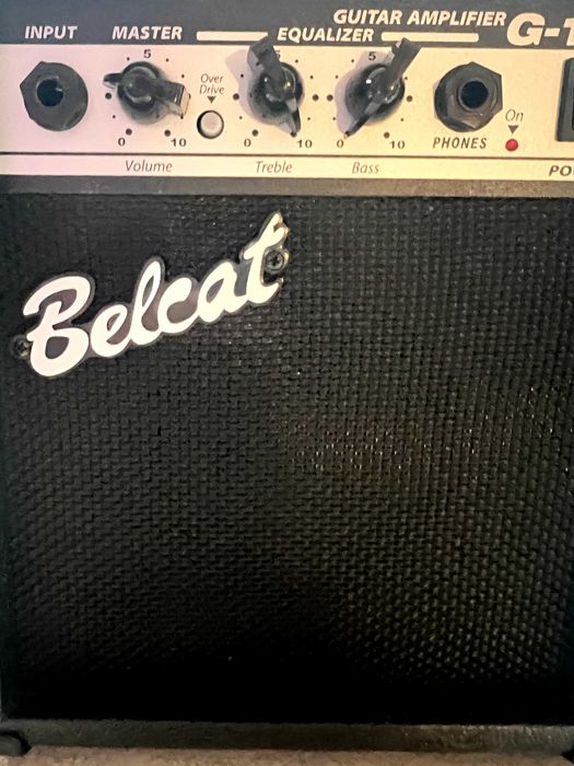 Гітарний комбоусилювач Belcat G-10, 10 Вт — стан нового 2400 грн