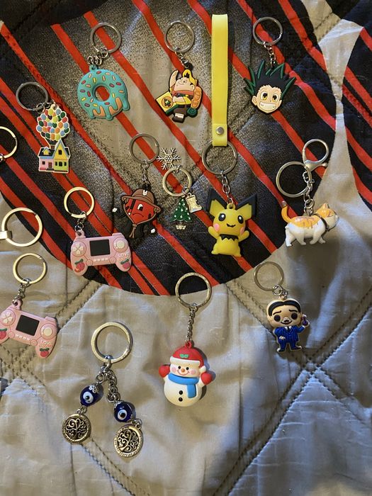 Muitos portas chaves valor cada um é 2 euros ( Portes gratis )