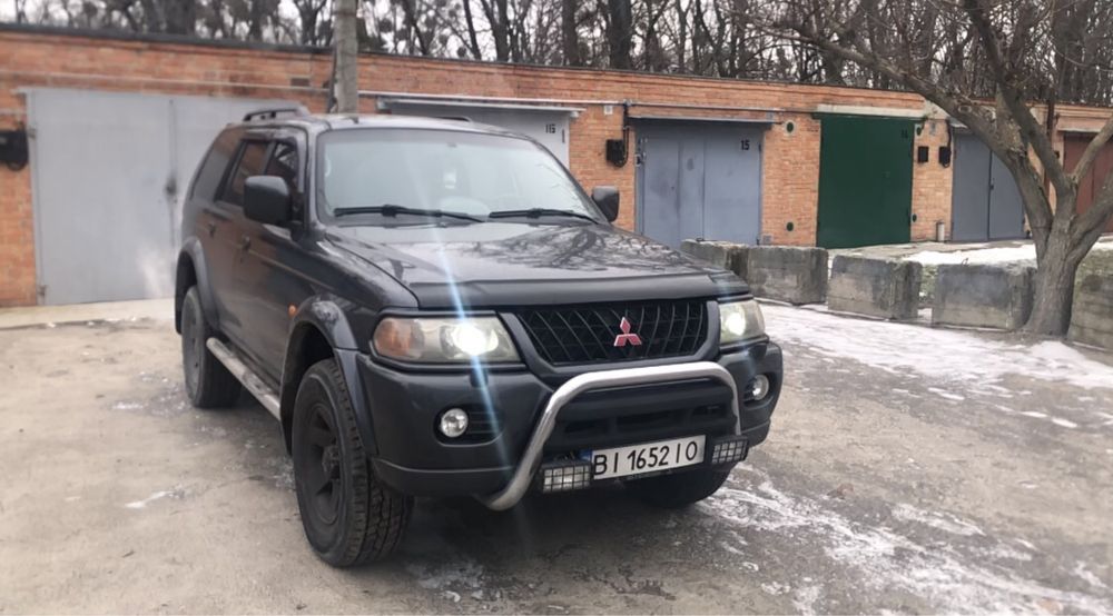 Mitsubishi pajero sport