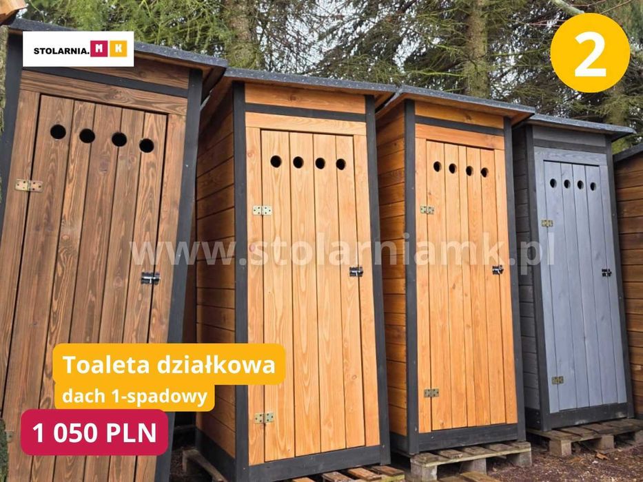 Wychodki z dachem dwu spadowym