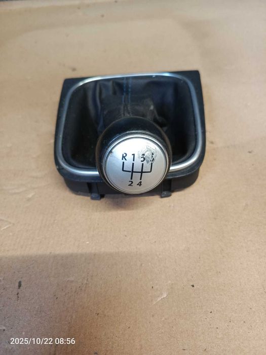 gałka zmiany biegow do vw golf 5