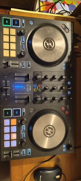 Controlador Traktor S2 MK3