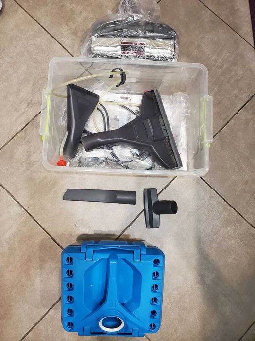 Пилесос миючий (Німеччина)