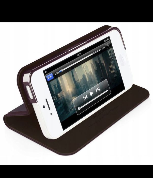 Etui z klapką Macally do Apple iPhone 5C Granatowe