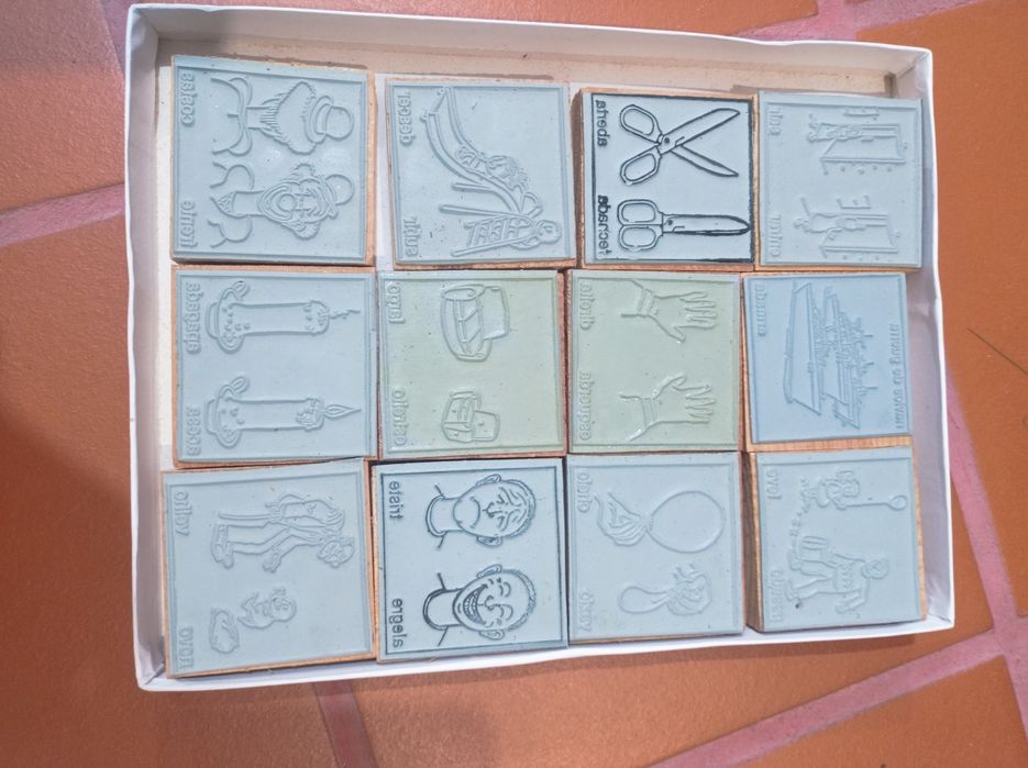 Caixa de Carimbo Agatha