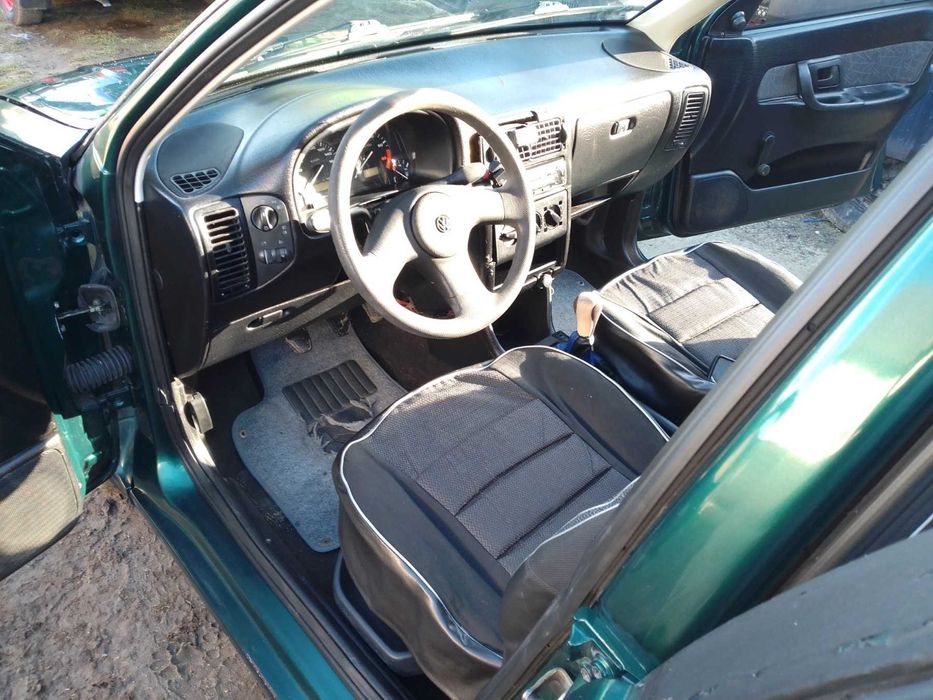 Продам Volkswagen Polo 1.4 газ бензин тільки переоформлення обмін мото