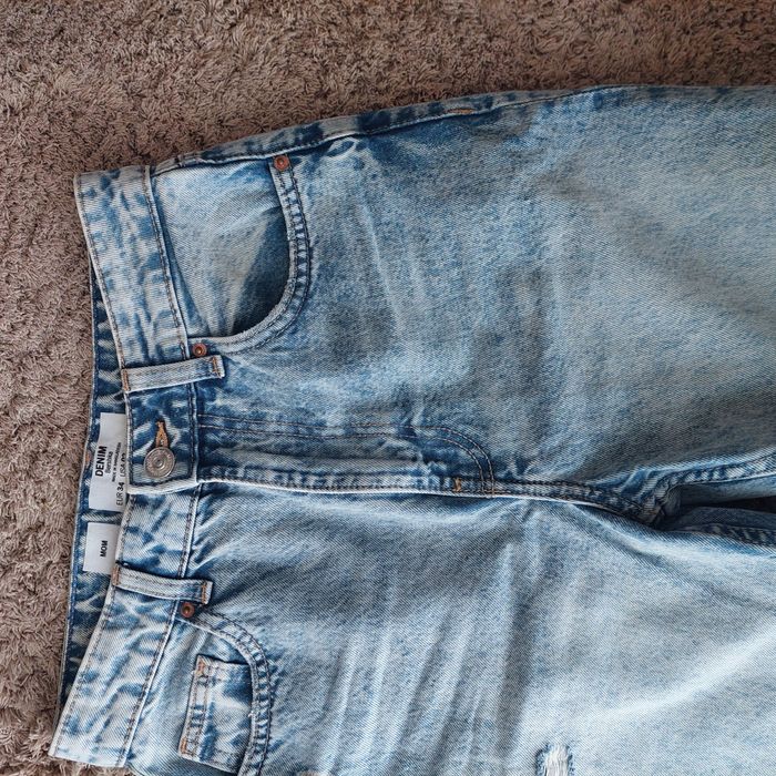 Джинси мом Bershka