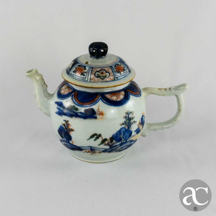 Bule em porcelana da China, Dinastia Qing, Período Qianlong séc. XVIII