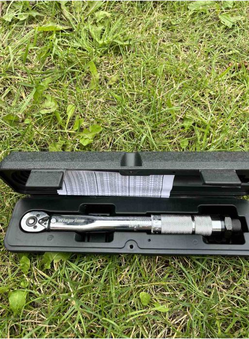 Динамометрический ключ 5-60Нм