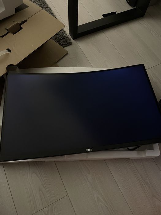 Монітор Qube Overlord C27Q165Plus на запчастини або ремонт