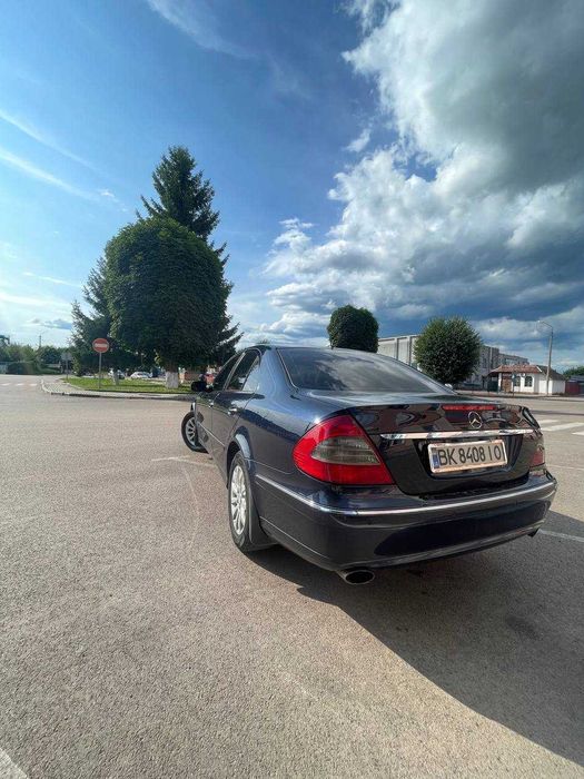 Продам MERCEDES-BENZ 211 Полний привід