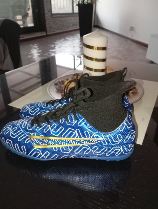 Chuteiras de futsal n.40