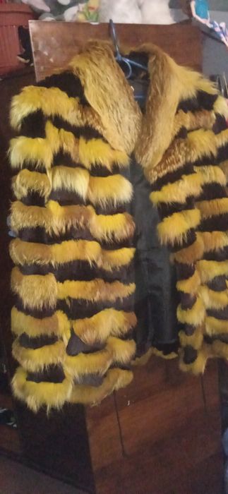 Шуба с чернобурка крашенная