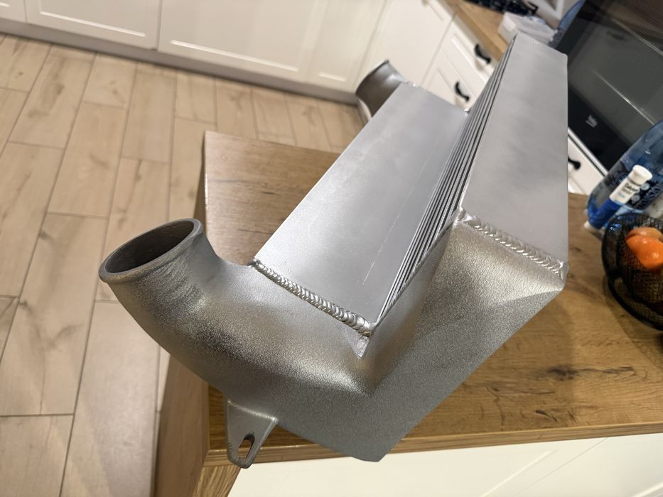 Intercooler do BMW E90/E92/E82 335D 335i 330D 320D