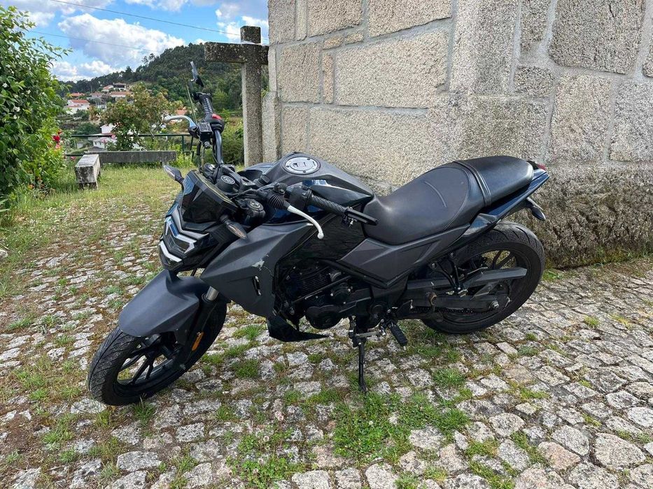 Vende-se Mota SYM 125