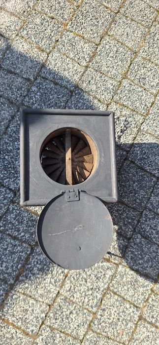 drzwiczki stalowe do wentylacji