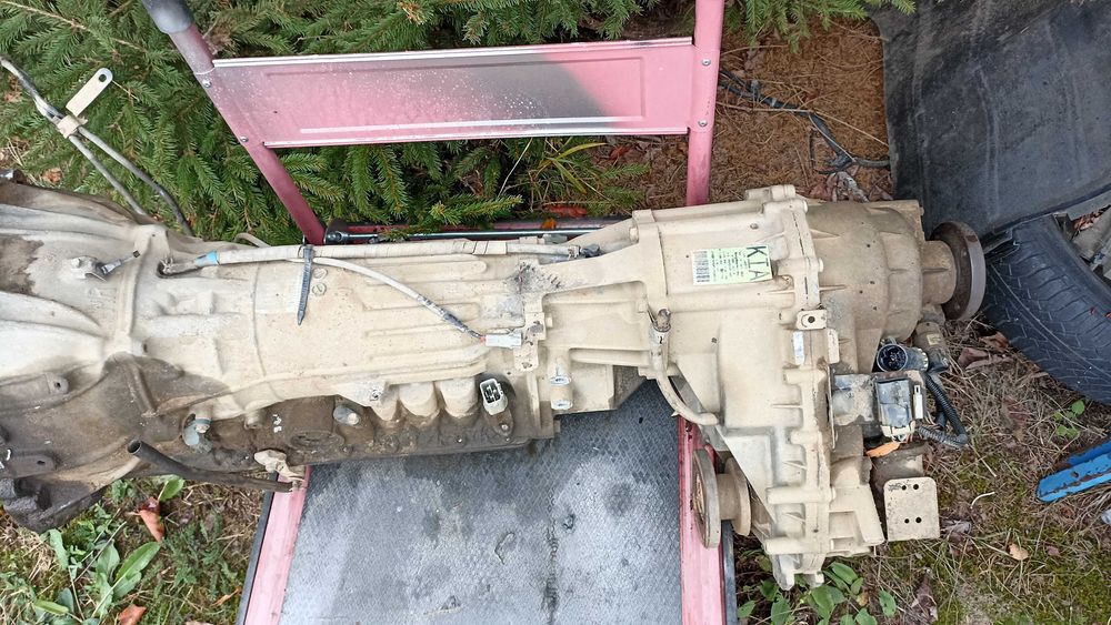 KIA SORENTO 3.5 V6 na części lampa maska zderzak drzwi rama błotnik 3N