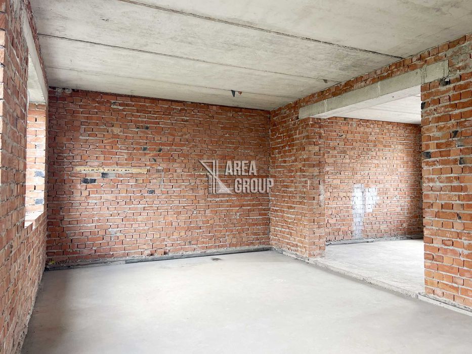 Котедж готовий до ремонту в районі Цукрового заводу