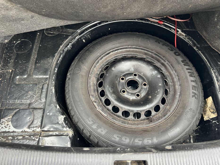 Продам аудюшку А4В5