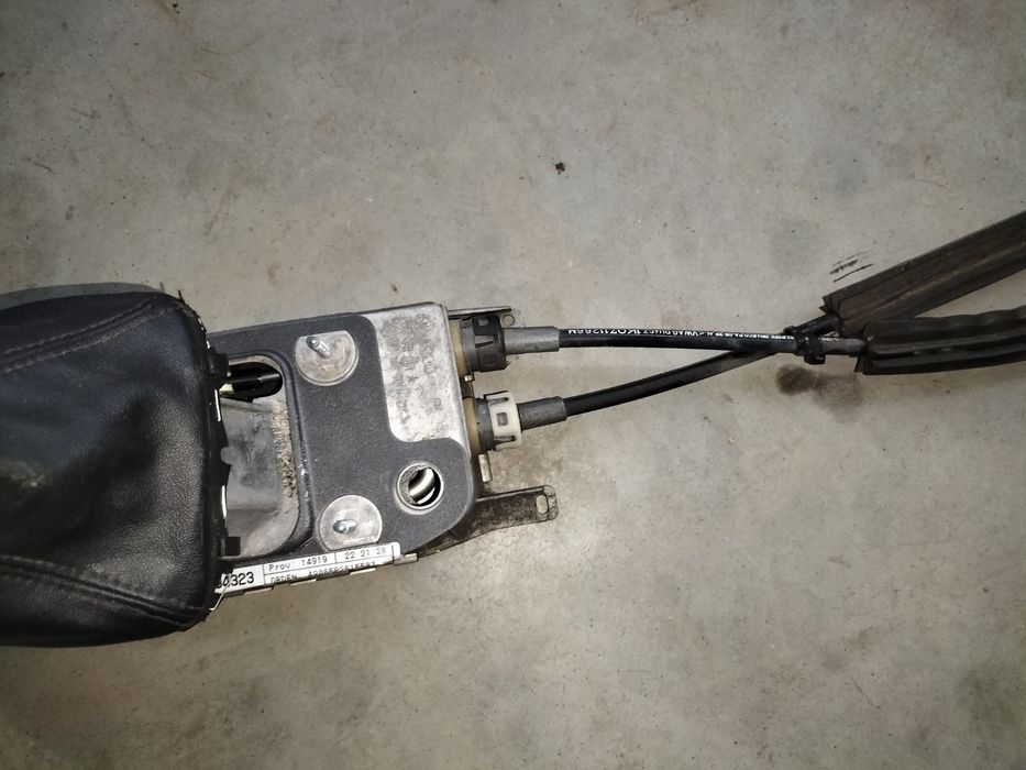 Lewarek Wybierak zmiany biegów linki Seat Altea Golf V passat b6 Jetta 1.6  5b lub 6b
