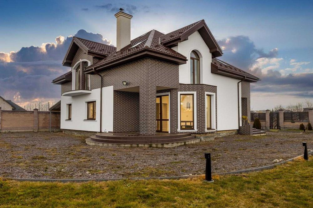 Продаж/Будинок/Дизайнерський ремонт/Брюховичі-Бірки/Львівська область