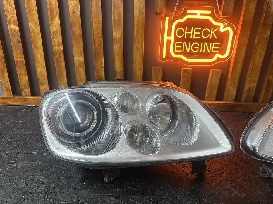 Фари Volkswagen Touran. Caddy. Bi-led