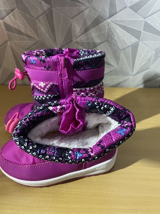 Продаи дутики дитячі