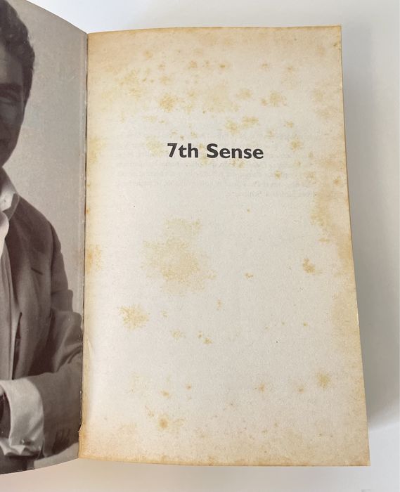 Livro: "7th Sense", de John McLaren