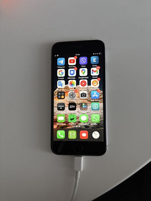 Apple iPhone 6S Space Gray — купити недорого на OLX.ua