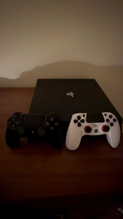 ps4 pro Sony 1TB