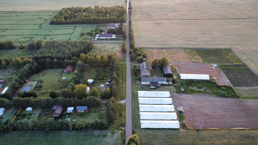 Działka budowlana   z  prądem, wodą i planem zagospodarowania