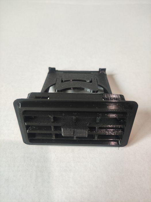 Подстаканник в дифлектор ВАЗ 2104,2105 2107