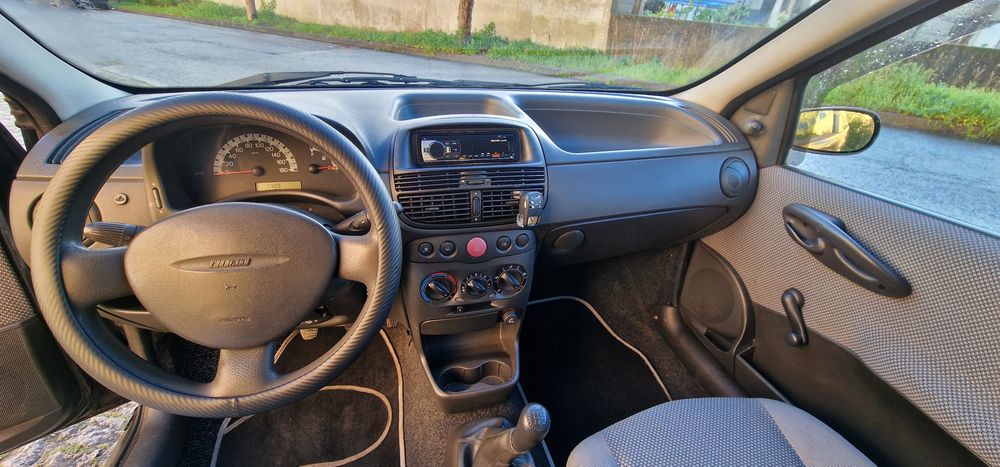 Fiat Punto 1.9 D Comercial | 2001 | Muito Económica