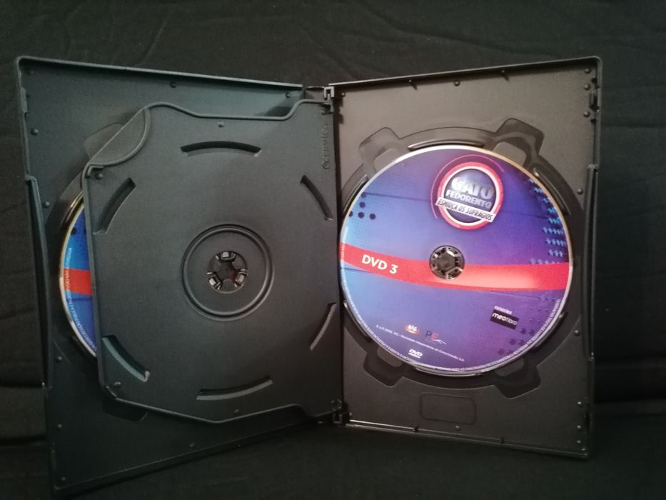 Caixa com 3 dvs do Gato Fedorento, Esmiuçar os Sufrágios