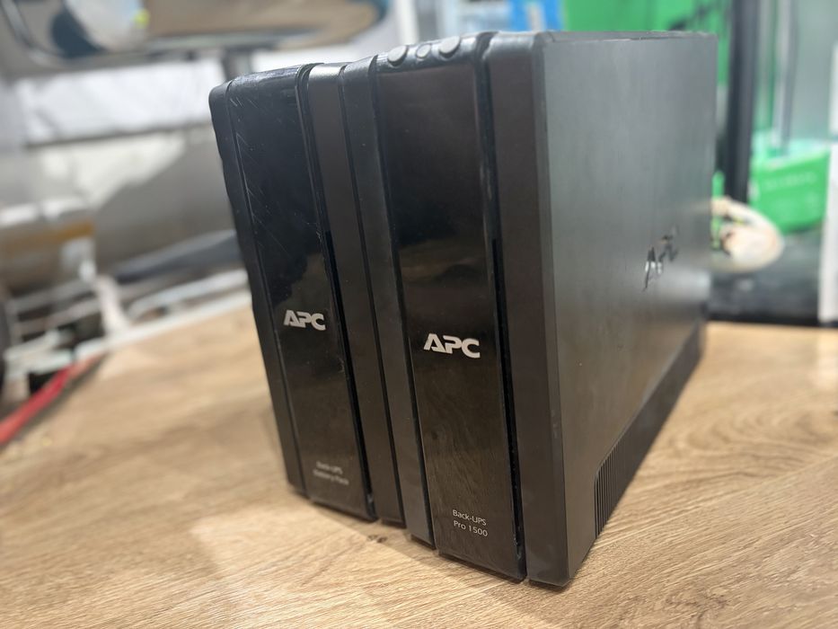 APC Back-UPS PRO 1500 + APC Battery Pack
