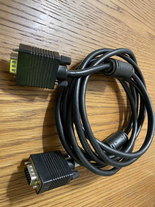 kabel przewód video VGA - VGA długość ok. 3m, wtyk dwustronny