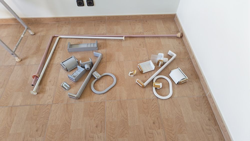 Sanitários, torneiras, toalheiros