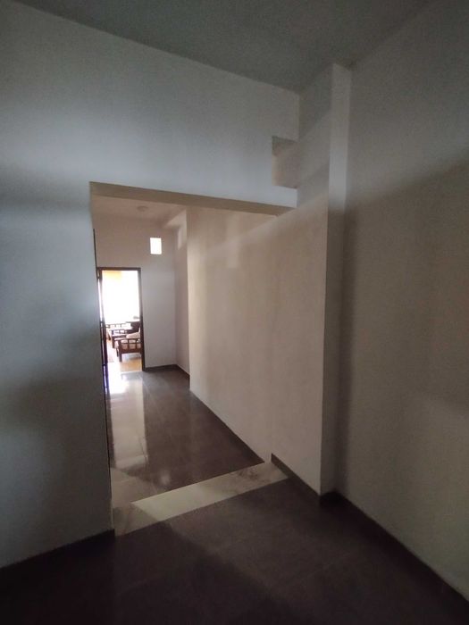 Arrendo moradia com 2 quartos
