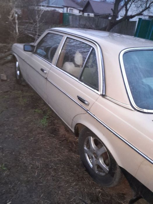 продам Мерседес W 123