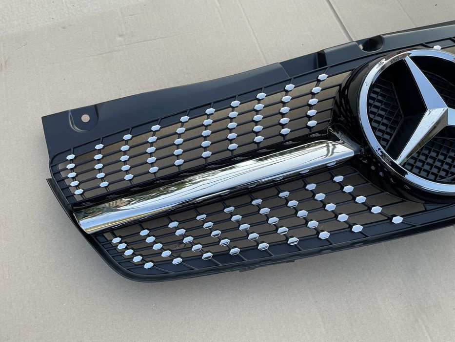 Решетка радиатора диамантовая на VITO VIANO W 639