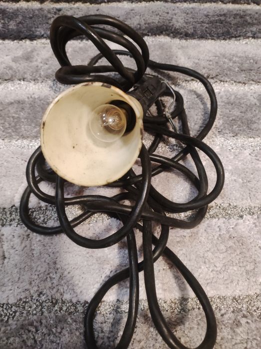 Warsztatowa lampa przenośna  12 v