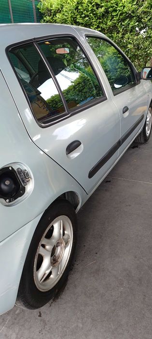 Renault clio 2003