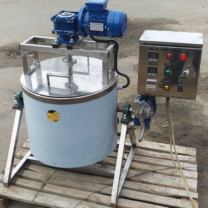 Котел пищеварочный с мешалкой