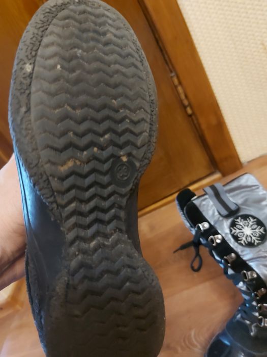 Ботинки для дівчаток 33 розмір