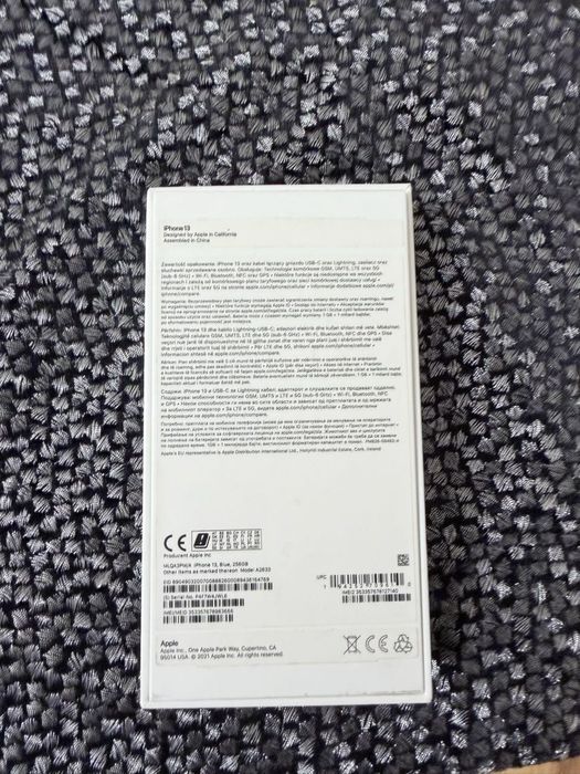 Telefon iPhone 13